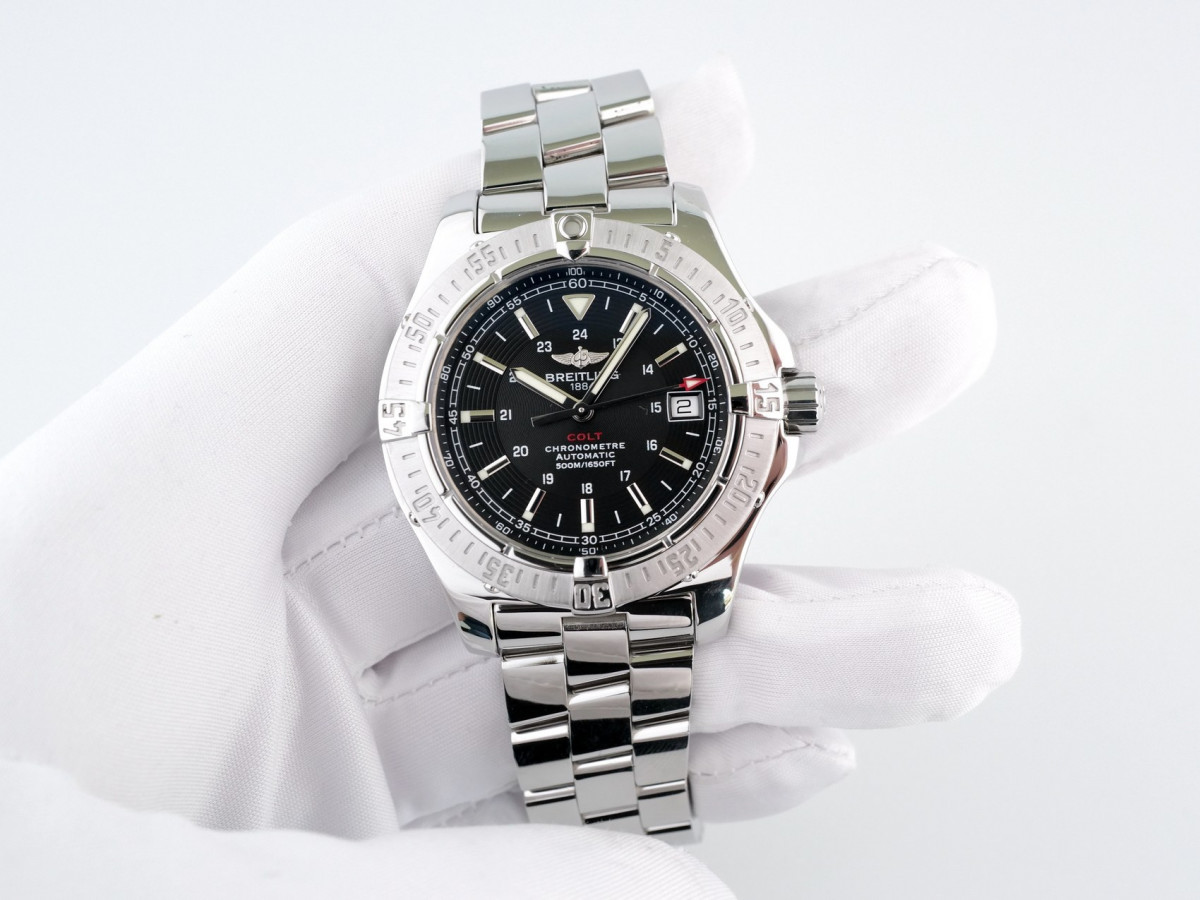 Swiss watch Breitling Aeromarine Colt