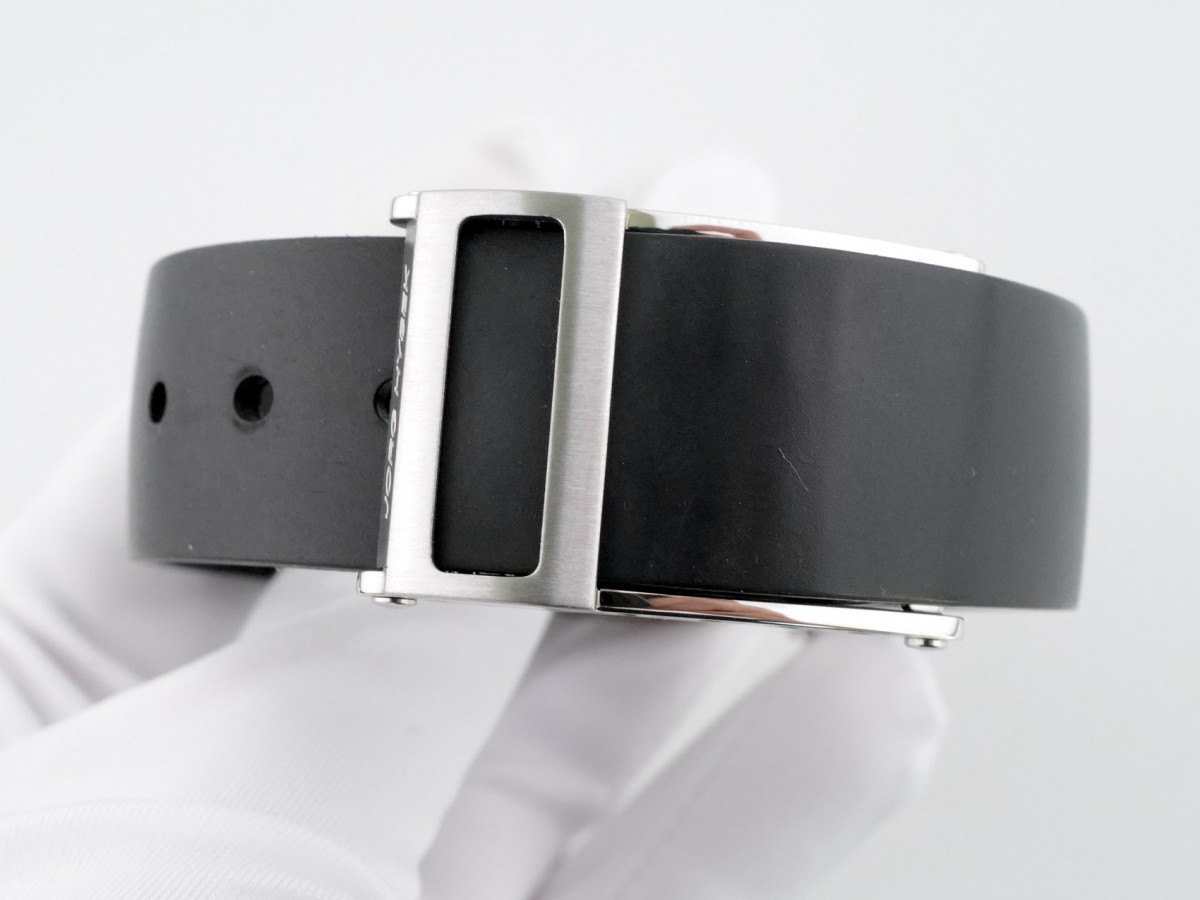 Swiss watch Jorg Hysek Kilada Titanium Carbon Dial