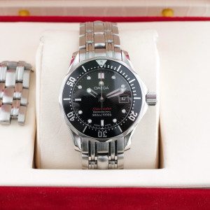 Swiss watch Omega Seamaster 300M Ladies Quartz 28