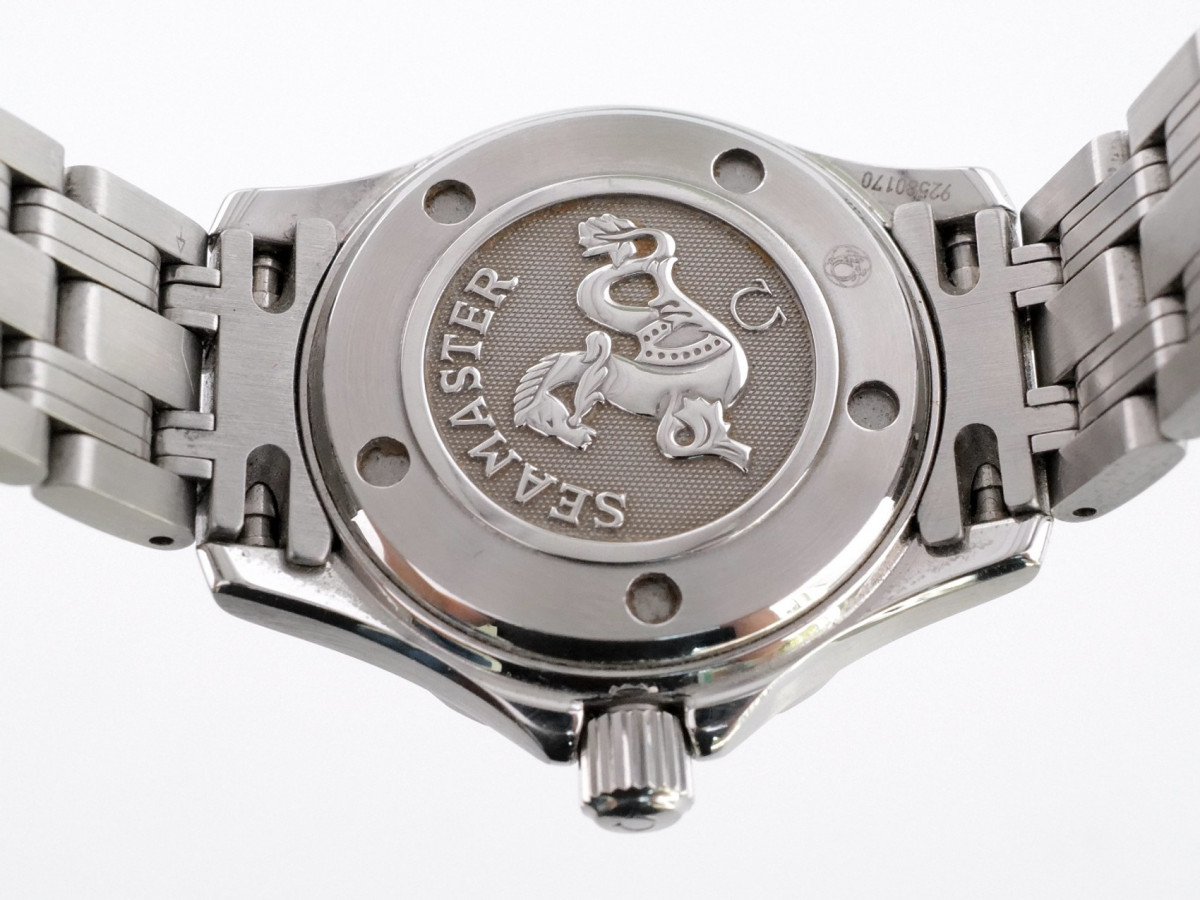 Швейцарские часы Omega Seamaster 300M Ladies Quartz 28