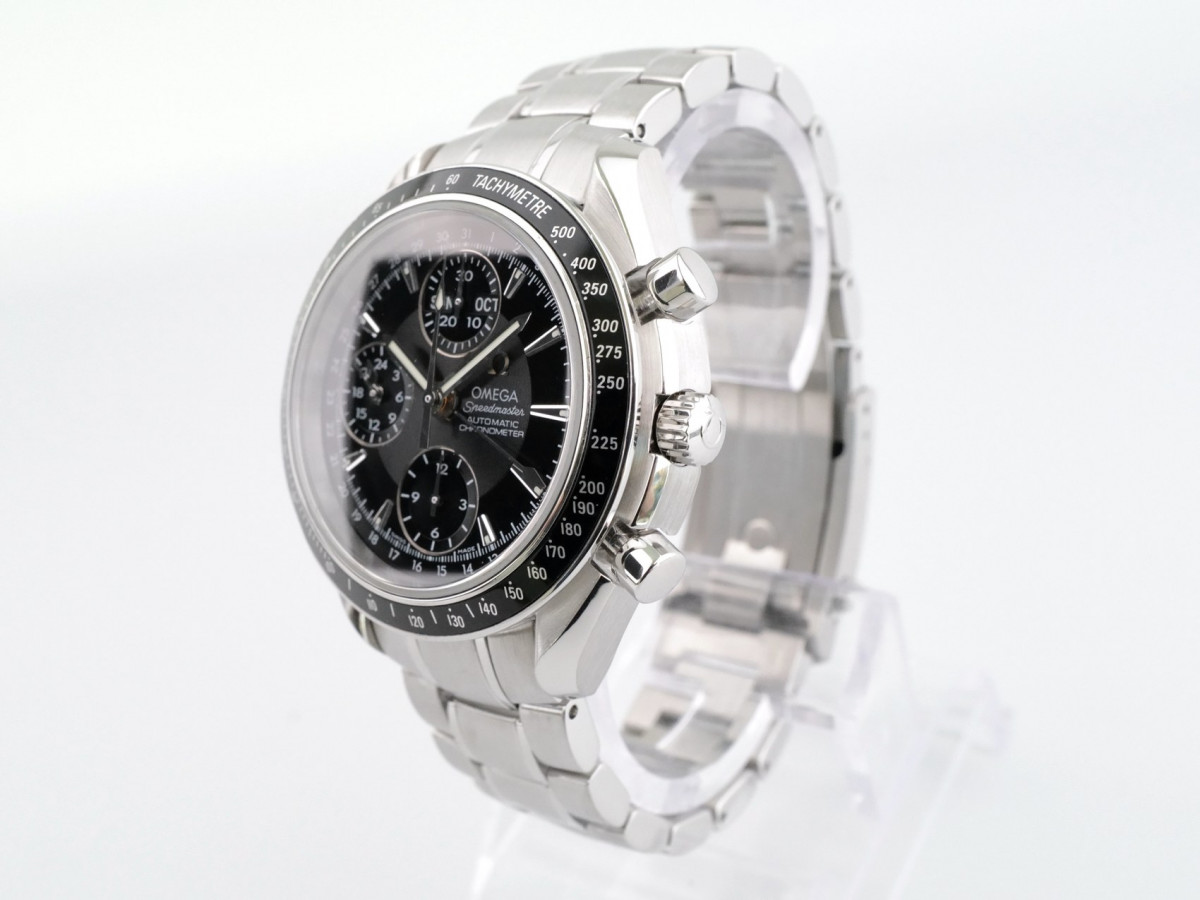 Швейцарские часы Omega Speedmaster Day Date Triple Calendar Chronograph