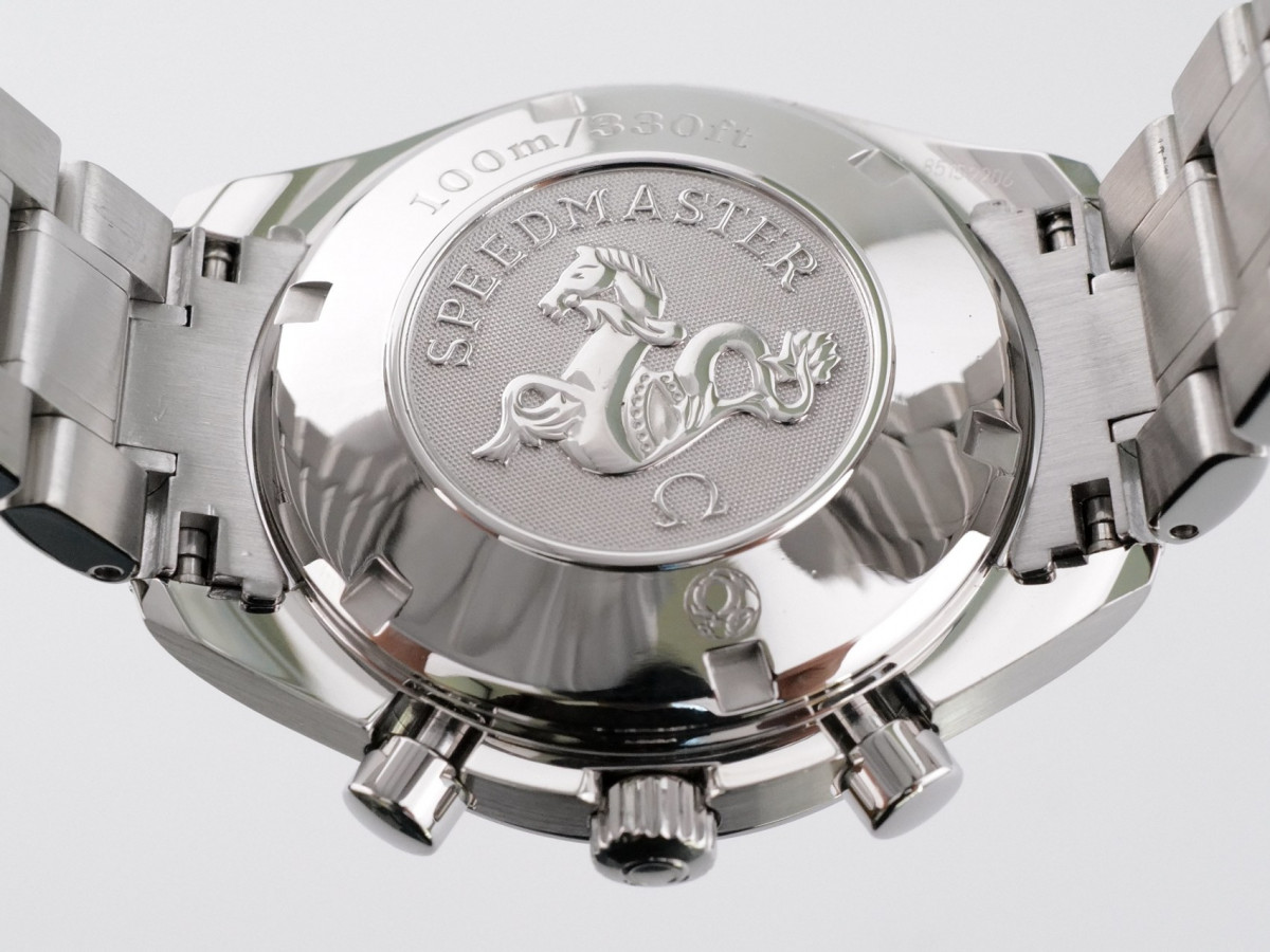 Швейцарские часы Omega Speedmaster Day Date Triple Calendar Chronograph