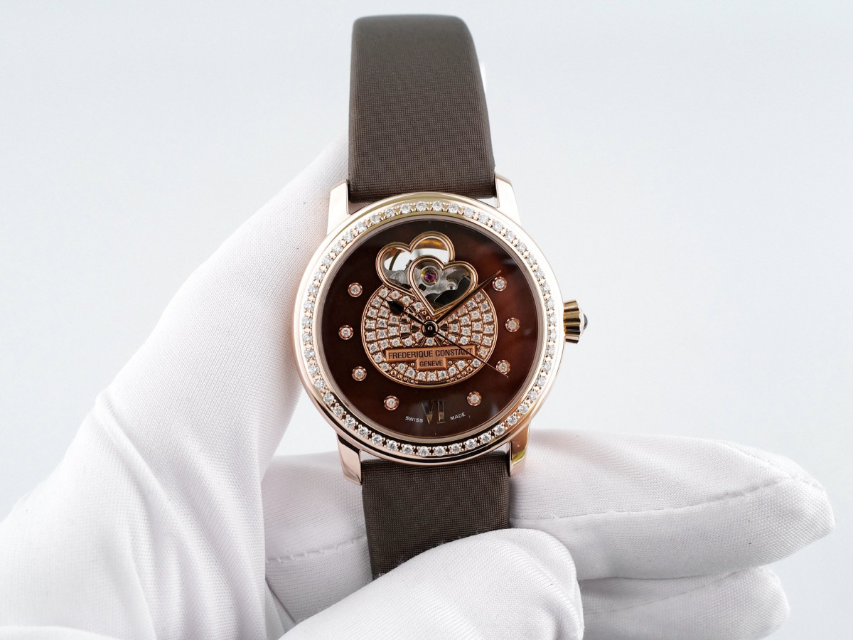 Швейцарський годинник Frederique Constant Double Heart Beat Diamond Dial