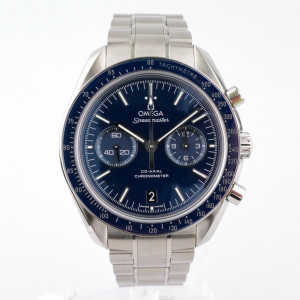 Швейцарские часы Omega Speedmaster Moonwatch Co-Axial Blue Dial Titanium