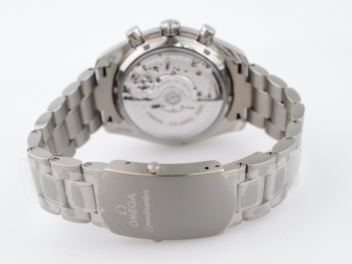 Швейцарские часы Omega Speedmaster Moonwatch Co-Axial Blue Dial Titanium