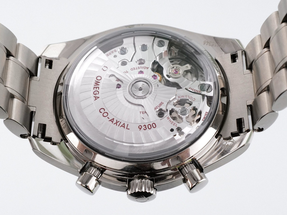 Швейцарские часы Omega Speedmaster Moonwatch Co-Axial Blue Dial Titanium