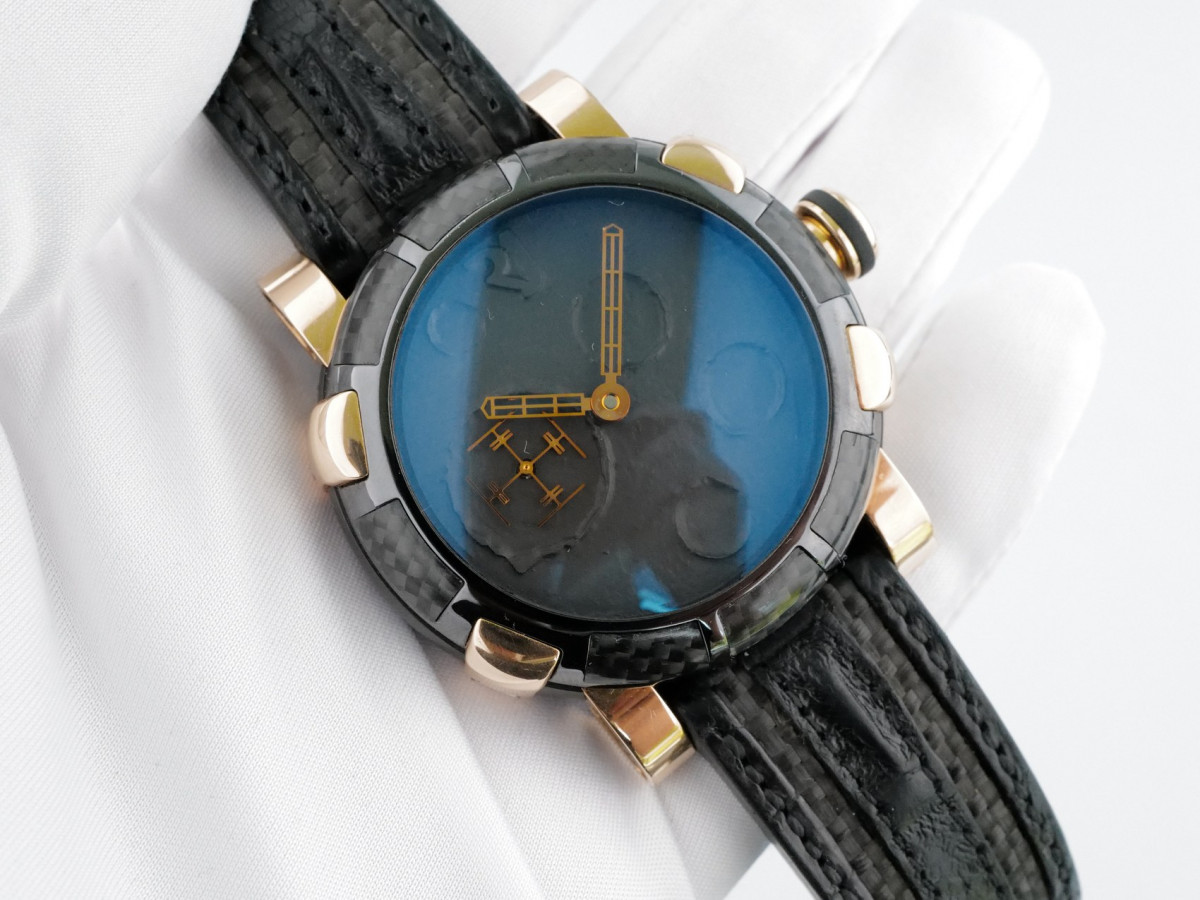 Швейцарський годинник Romain Jerome Moon Dust DNA