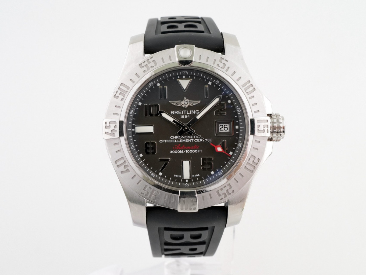 Швейцарские часы Breitling Avenger II Seawolf