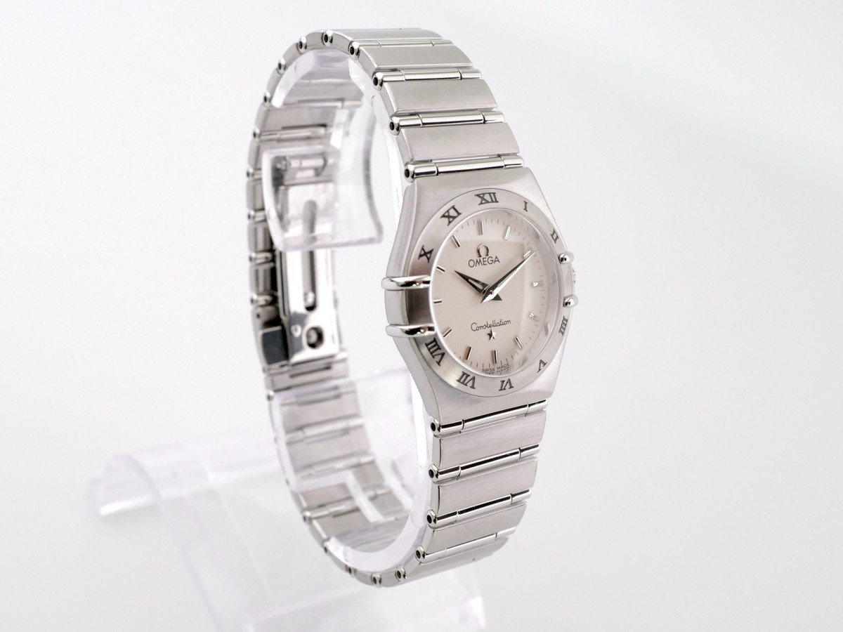 Швейцарские часы Omega Constellation Quartz
