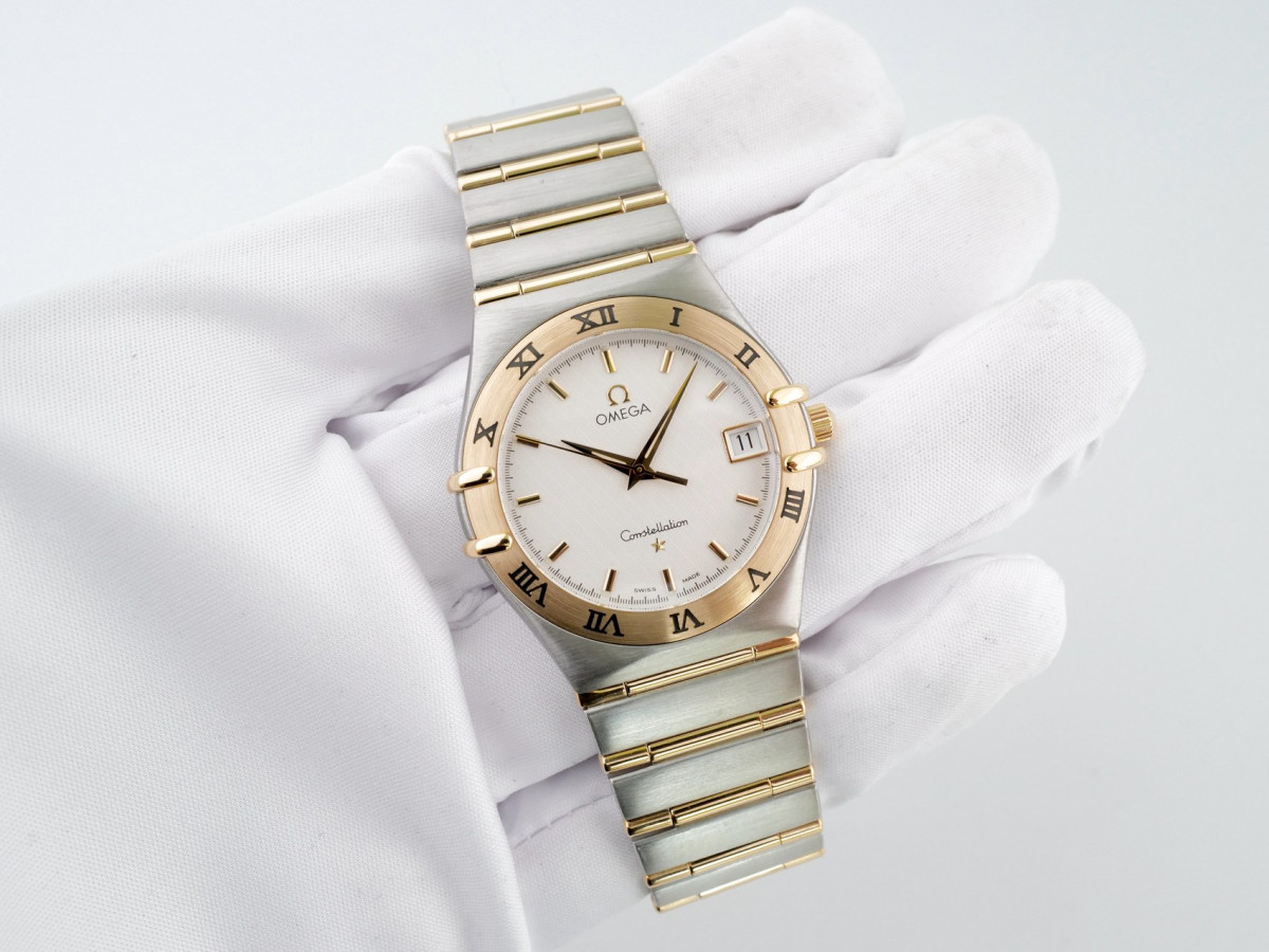 Швейцарские часы Omega Constellation Quartz Steel 18K Yellow Gold 34