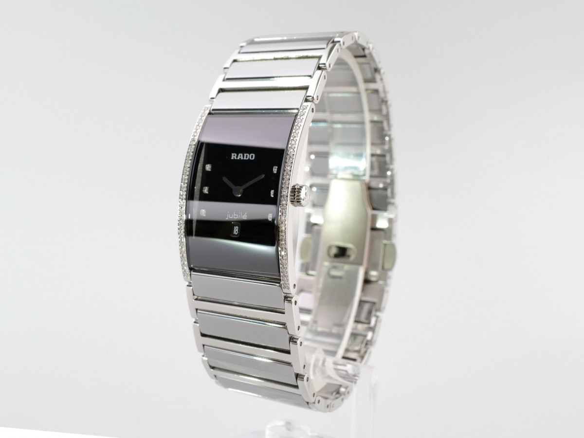 Швейцарський годинник Rado Integral Medium Diamond Dial