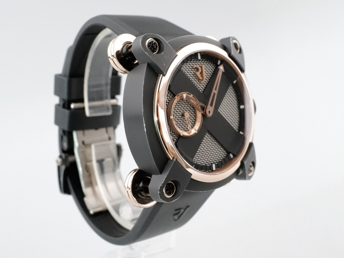 Швейцарские часы Romain Jerome Moon-DNA Moon Invader Red Speed Metal Limited Edition