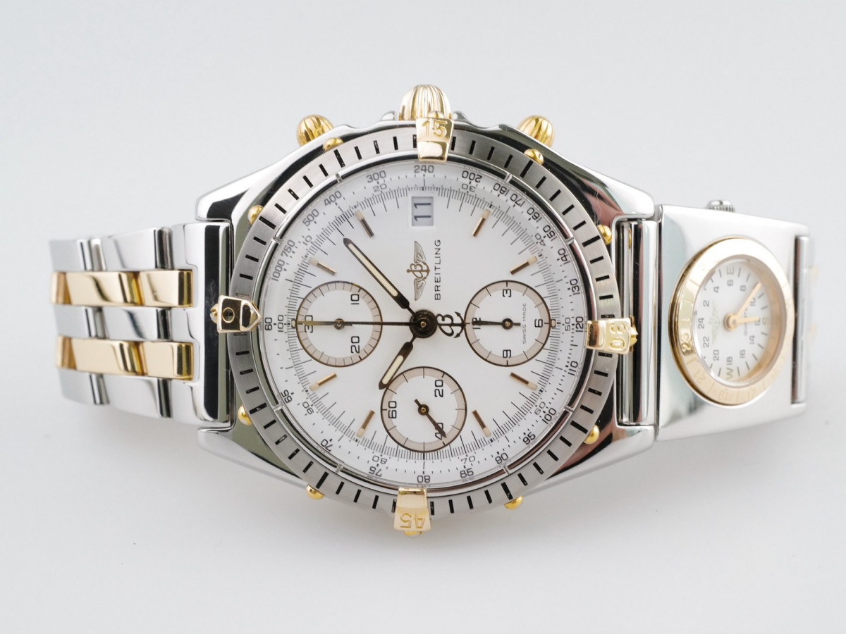 Швейцарський годинник Breitling Chronomat UTC