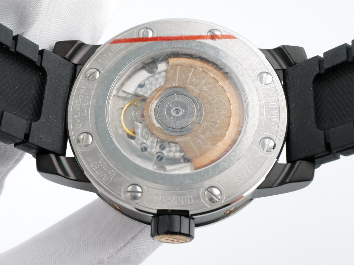 Швейцарские часы DeLaCour Fusion Calendar GMT Limited Edition