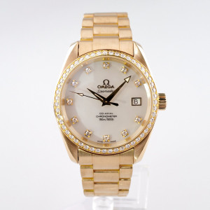 Швейцарские часы Omega Seamaster Aqua Terra 36 Co-Axial Chronometer 18K Yellow Gold Diamond MOP Dial
