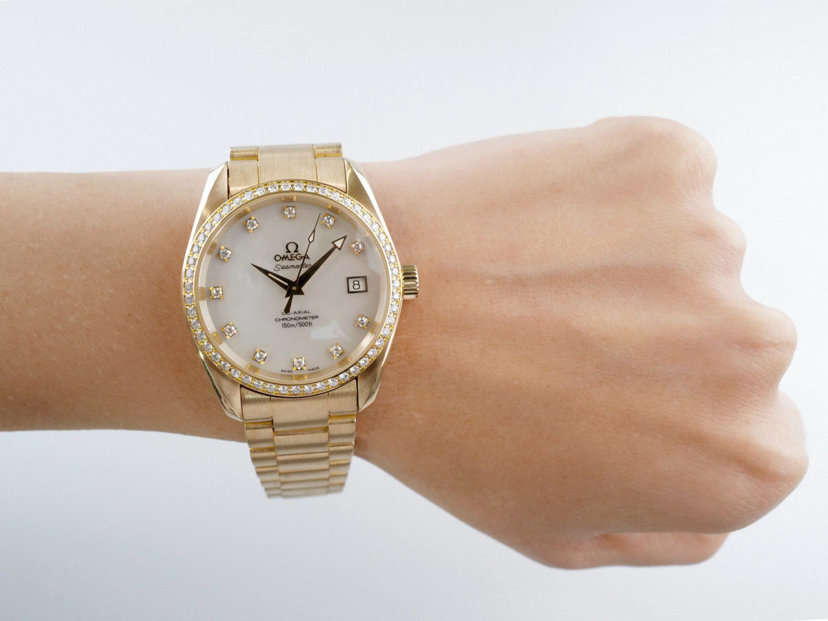 Швейцарские часы Omega Seamaster Aqua Terra 36 Co-Axial Chronometer 18K Yellow Gold Diamond MOP Dial