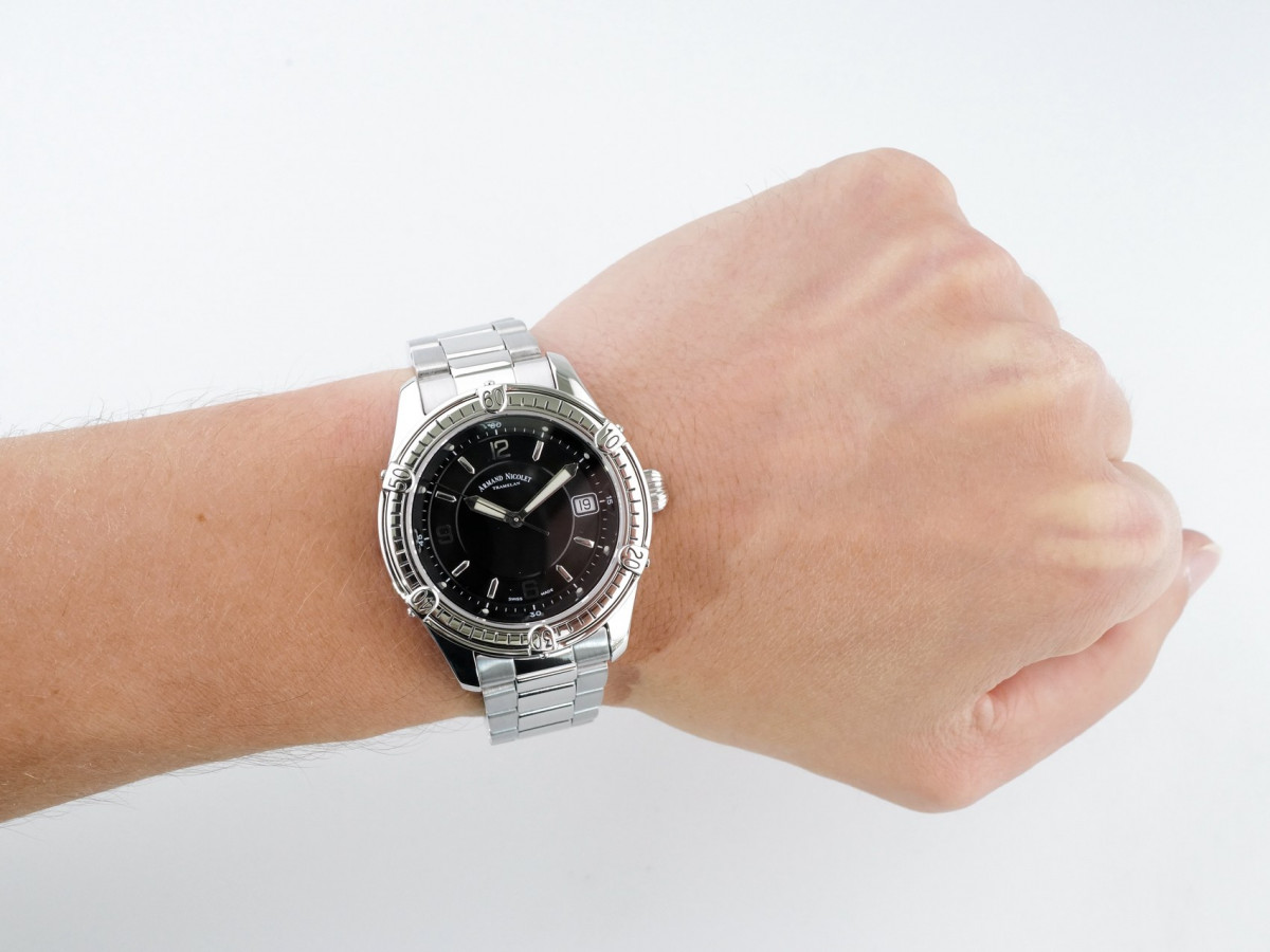 Швейцарський годинник Armand Nicolet Tramelan