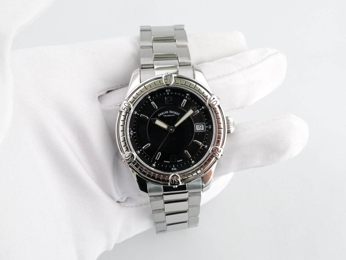 Швейцарський годинник Armand Nicolet Tramelan