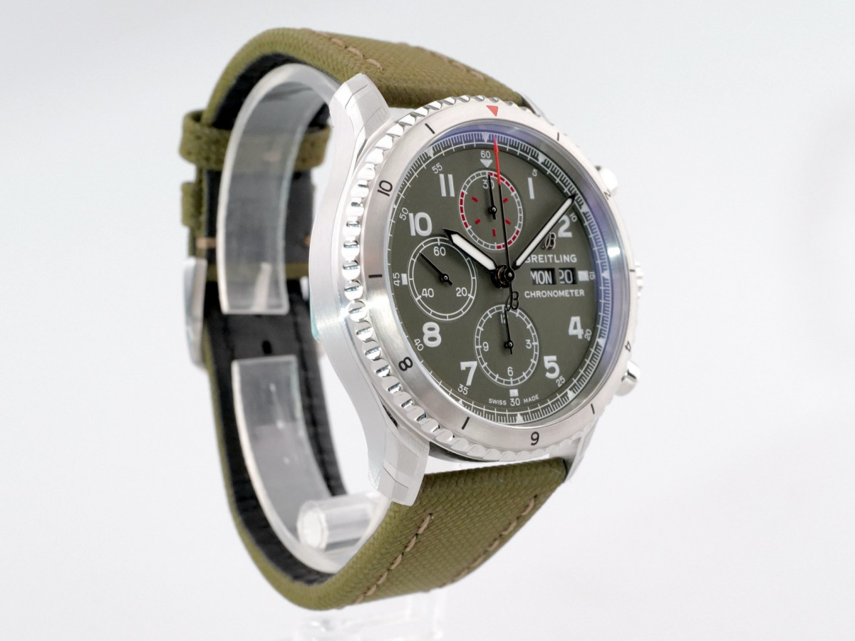 Швейцарський годинник Breitling Aviator 8 Chronograph 43 Curtiss Warhawk