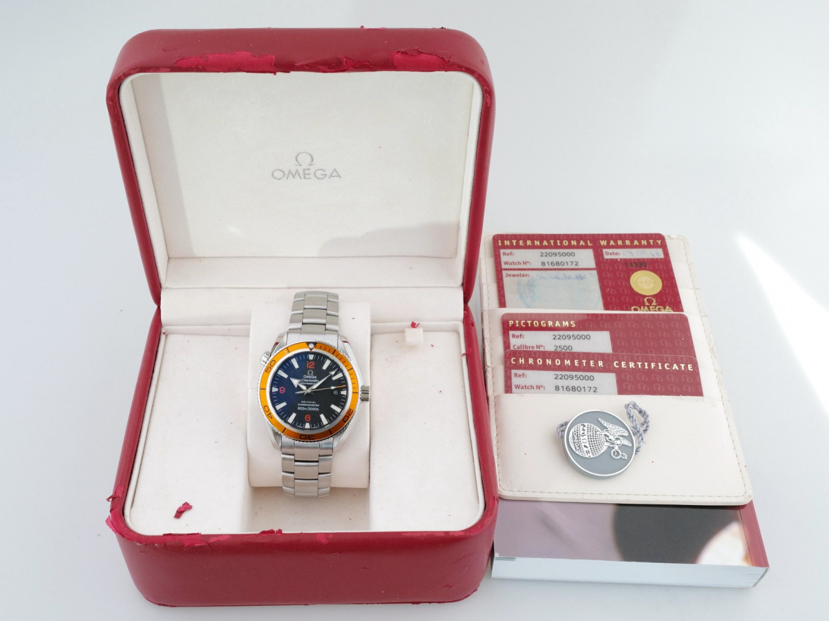Швейцарские часы Omega Seamaster Planet Ocean Orange