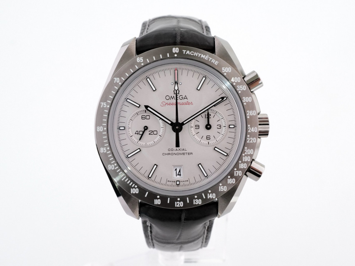 Швейцарские часы Omega Speedmaster Grey Side of the Moon Ceramic Chronograph