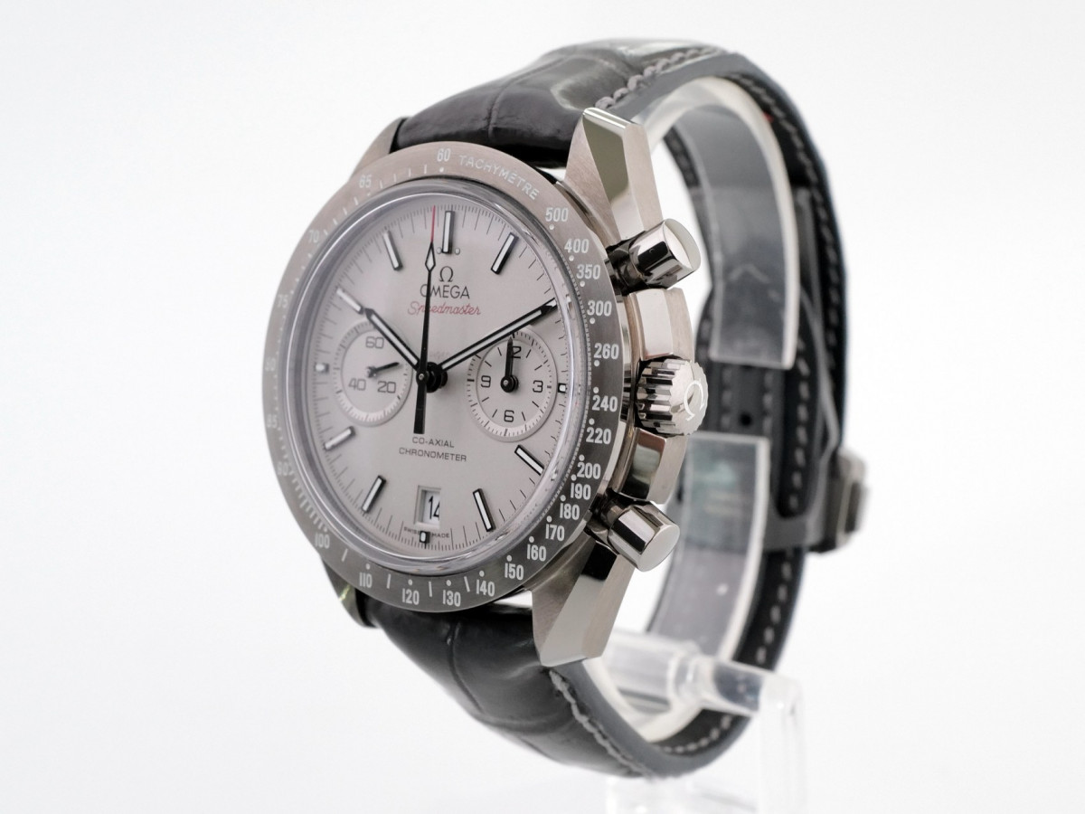 Швейцарские часы Omega Speedmaster Grey Side of the Moon Ceramic Chronograph