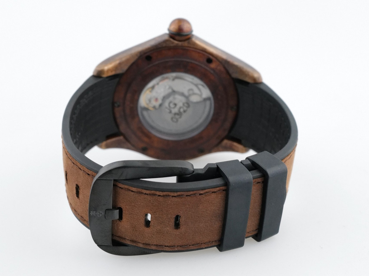 Швейцарський годинник Corum Bubble Golf 47 Bronze