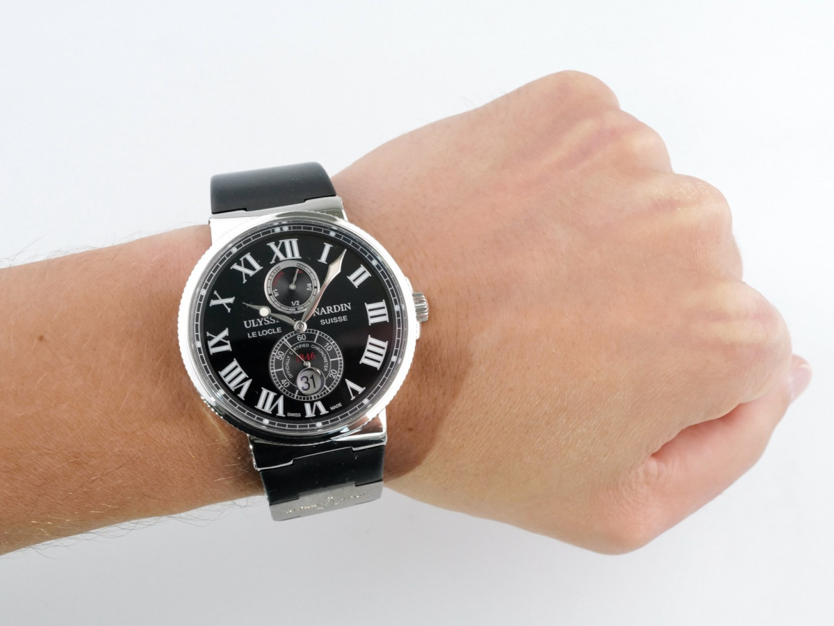 Швейцарские часы Ulysse Nardin Maxi Marine Chronometer Black Dial 43