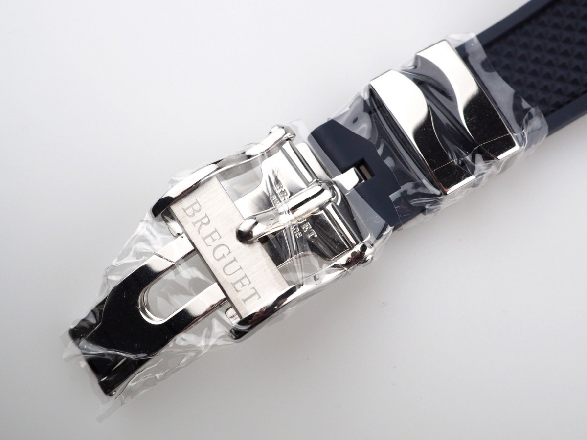 Швейцарський годинник Breguet Marine Big Date Blue Dial