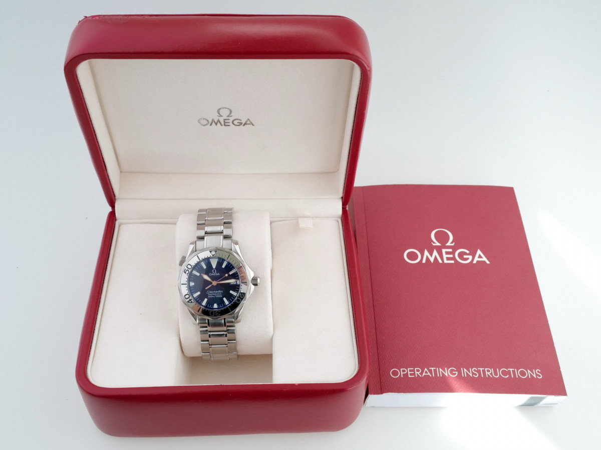 Швейцарские часы Omega Seamaster Professional 300m Electric Blue