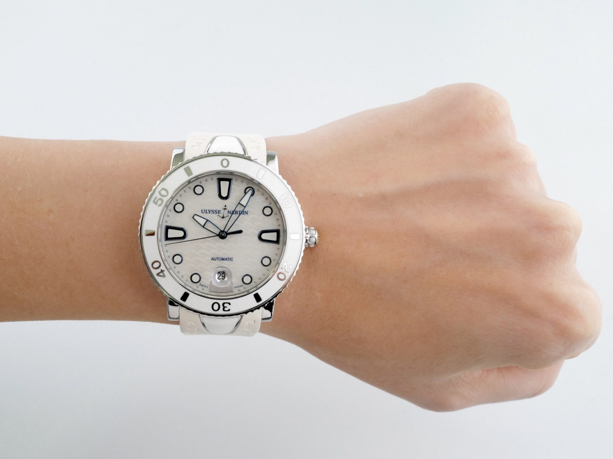 Швейцарские часы Ulysse Nardin Lady Marine Diver
