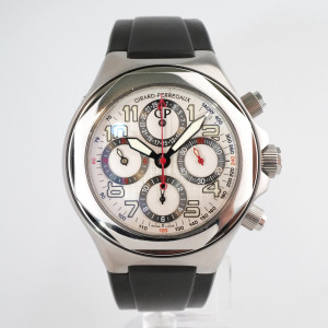 Швейцарський годинник Girard Perregaux Laureato Evo3 Chronograph