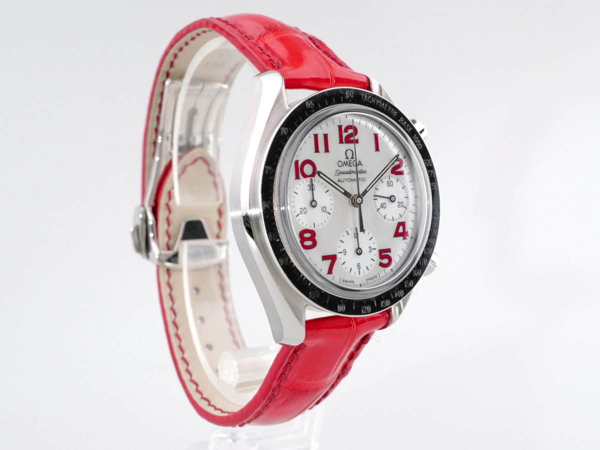 Швейцарские часы Omega Speedmaster Reduced Lady MOP Dial