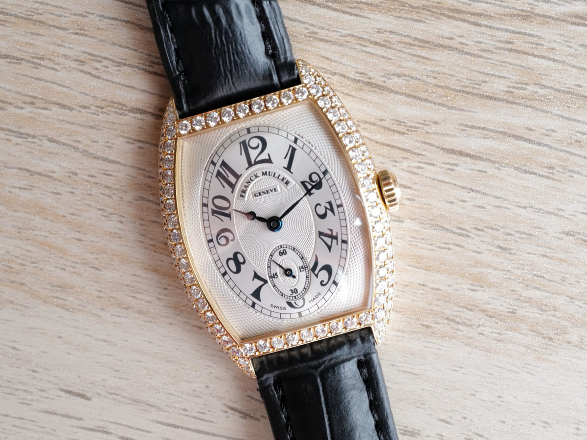 Швейцарские часы Franck Muller Cintree Curvex 18K Rose Gold Diamonds