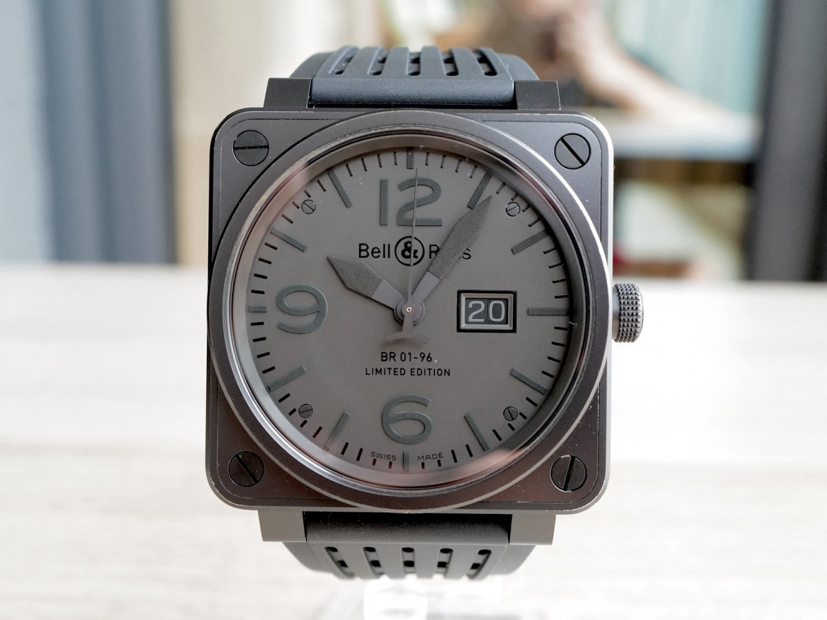 Швейцарський годинник Bell & Ross Commando Grande Date Limited Edition
