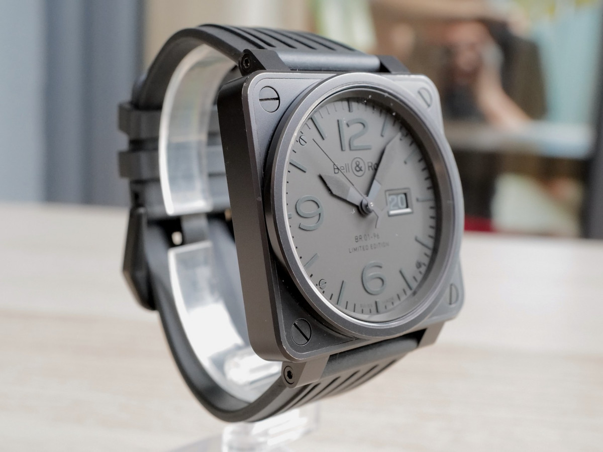 Швейцарський годинник Bell & Ross Commando Grande Date Limited Edition