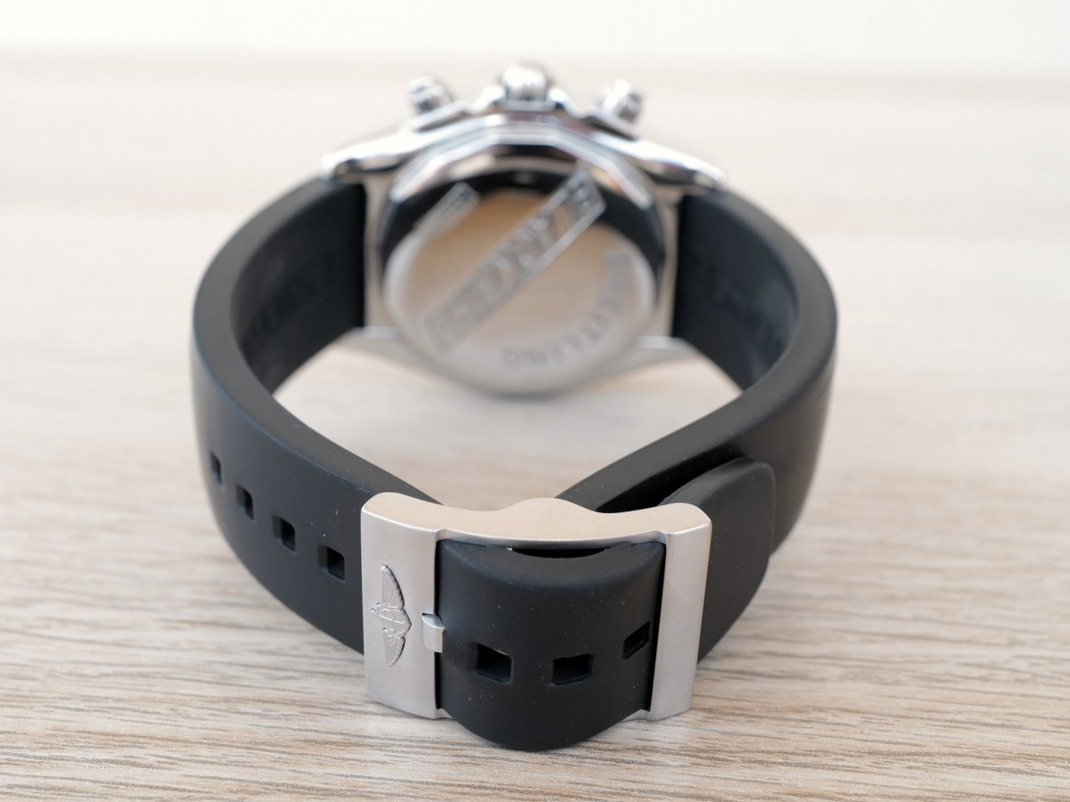 Швейцарський годинник Breitling Chronomat Big Date Blackbird