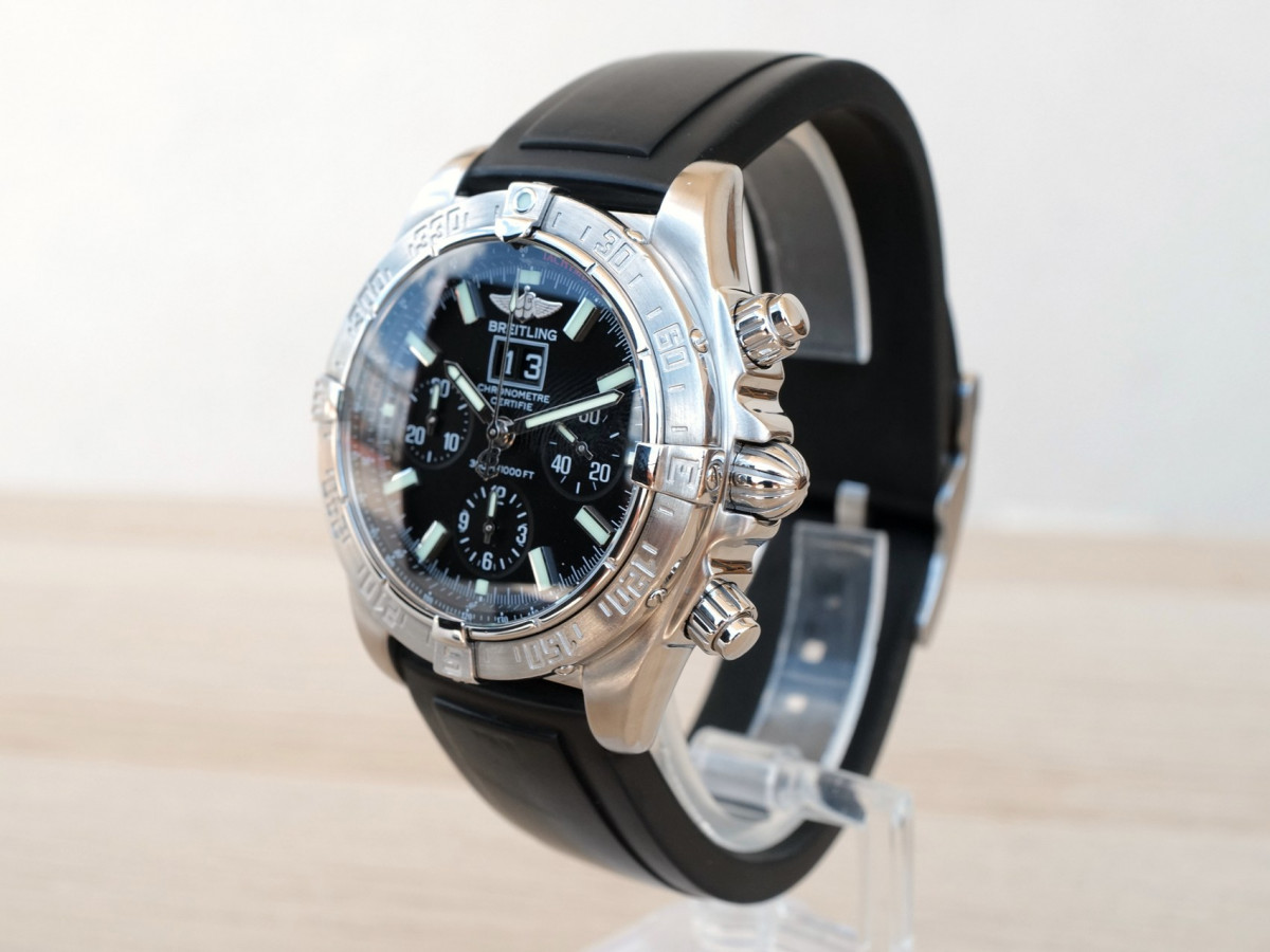 Швейцарський годинник Breitling Chronomat Big Date Blackbird