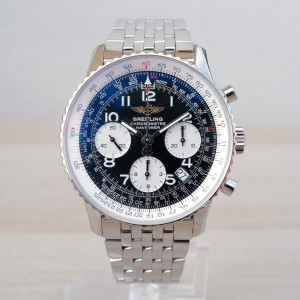 Швейцарские часы Breitling Navitimer Chronograph Black Dial