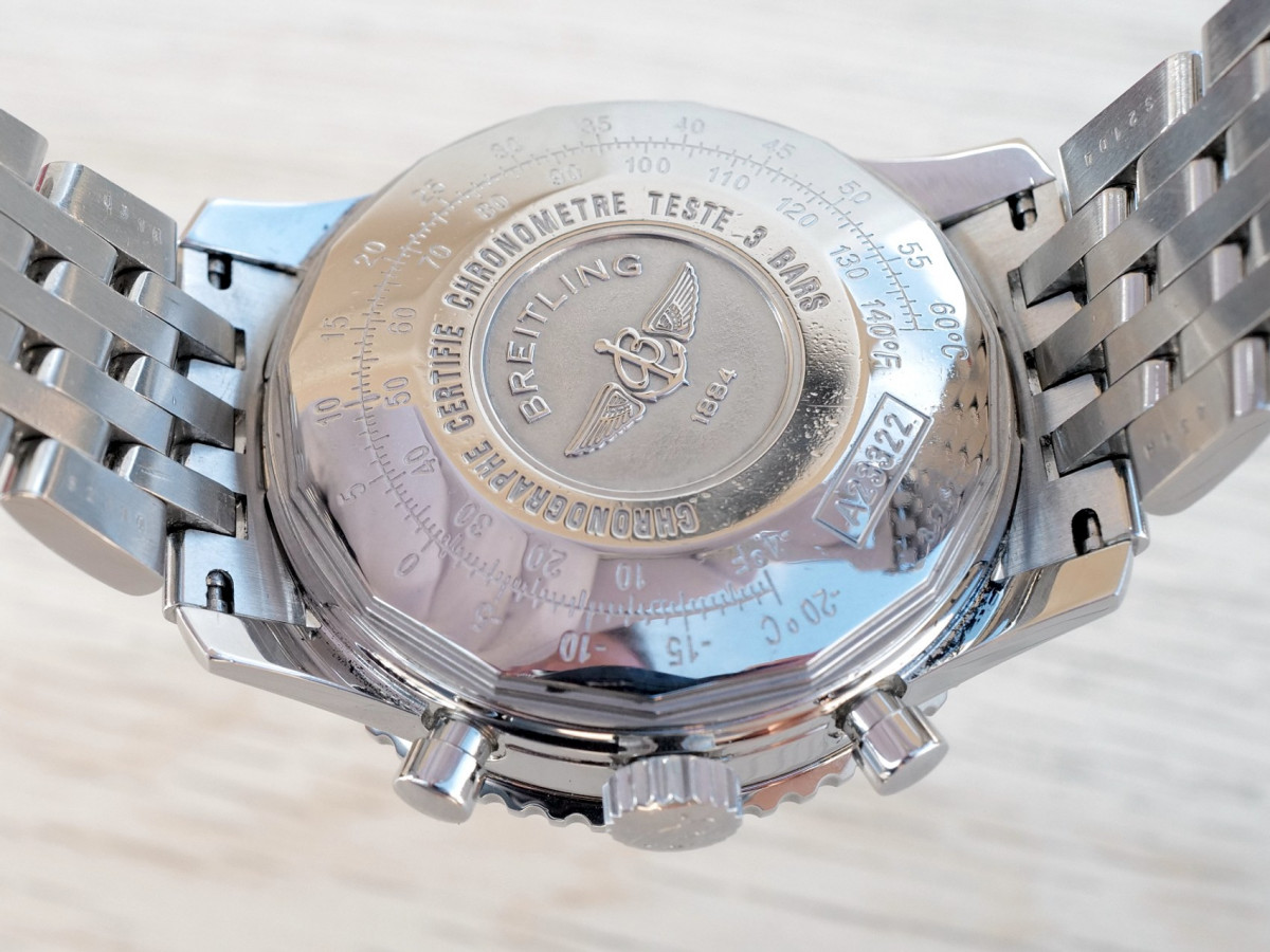 Швейцарские часы Breitling Navitimer Chronograph Black Dial