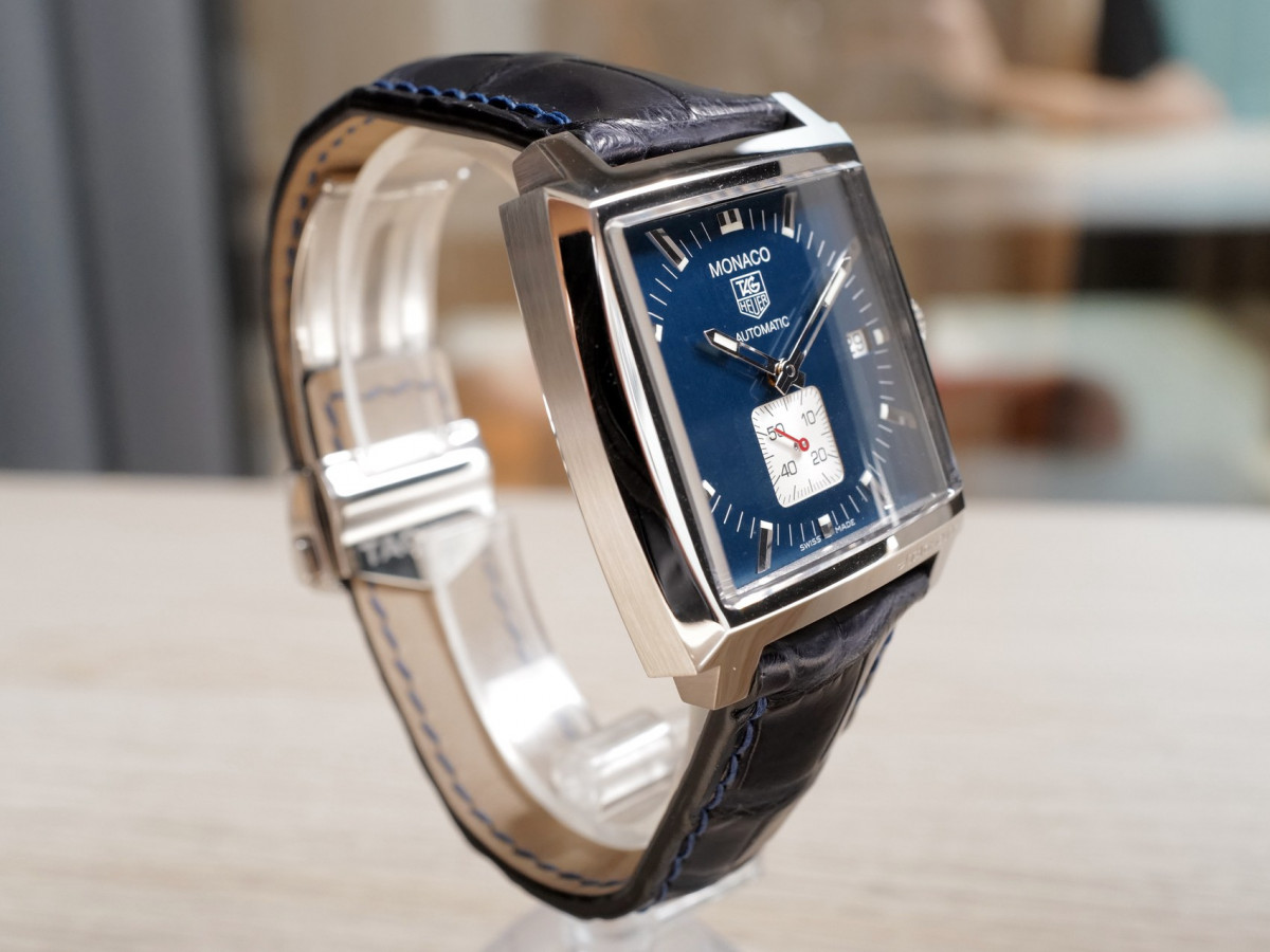 Швейцарський годинник TAG Heuer Monaco