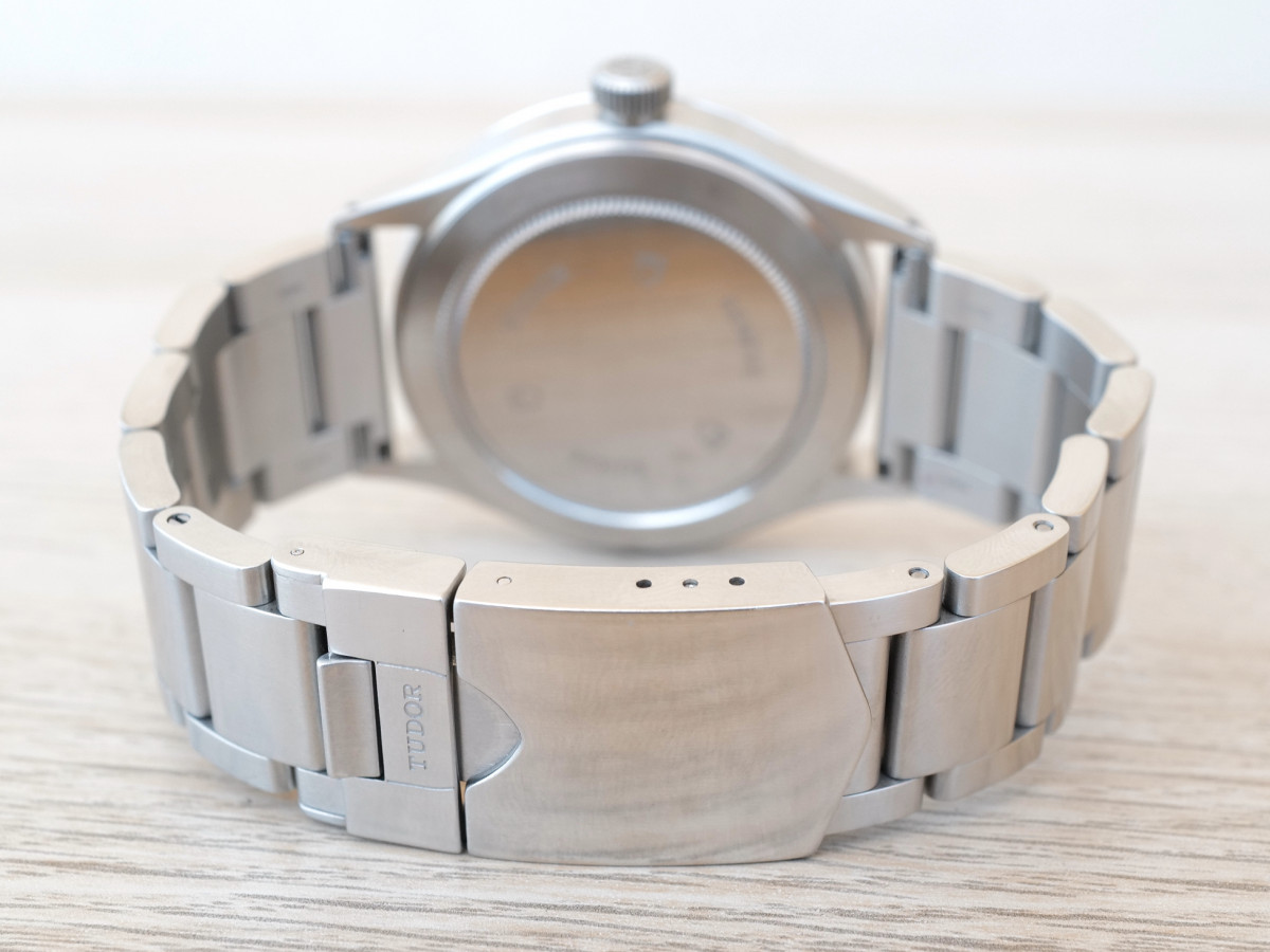 Швейцарський годинник Tudor Heritage Ranger