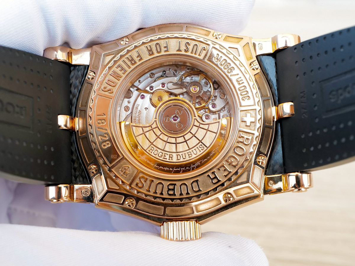 Швейцарський годинник Roger Dubuis Easy Diver 18K Rose Gold Limited Edition 18/28