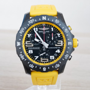 Швейцарський годинник Breitling Endurance Pro Breitlight Yellow 44