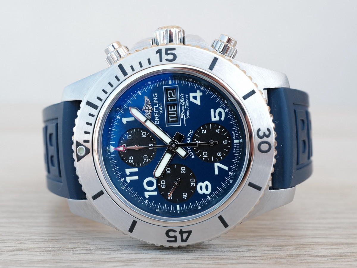 Швейцарський годинник Breitling Superocean Chronograph Steelfish