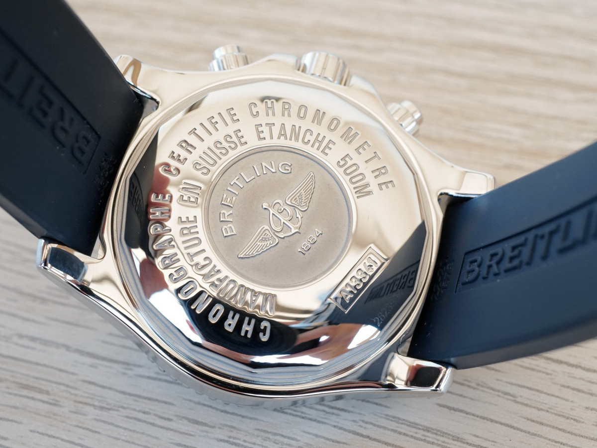 Швейцарський годинник Breitling Superocean Chronograph Steelfish