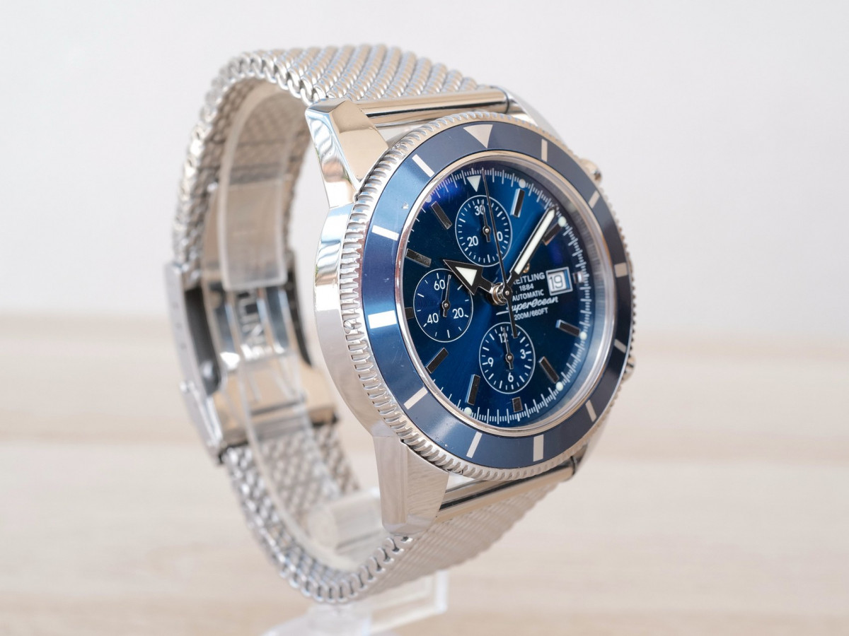 Швейцарський годинник Breitling Superocean Heritage Chronograph 46mm Blue Dial