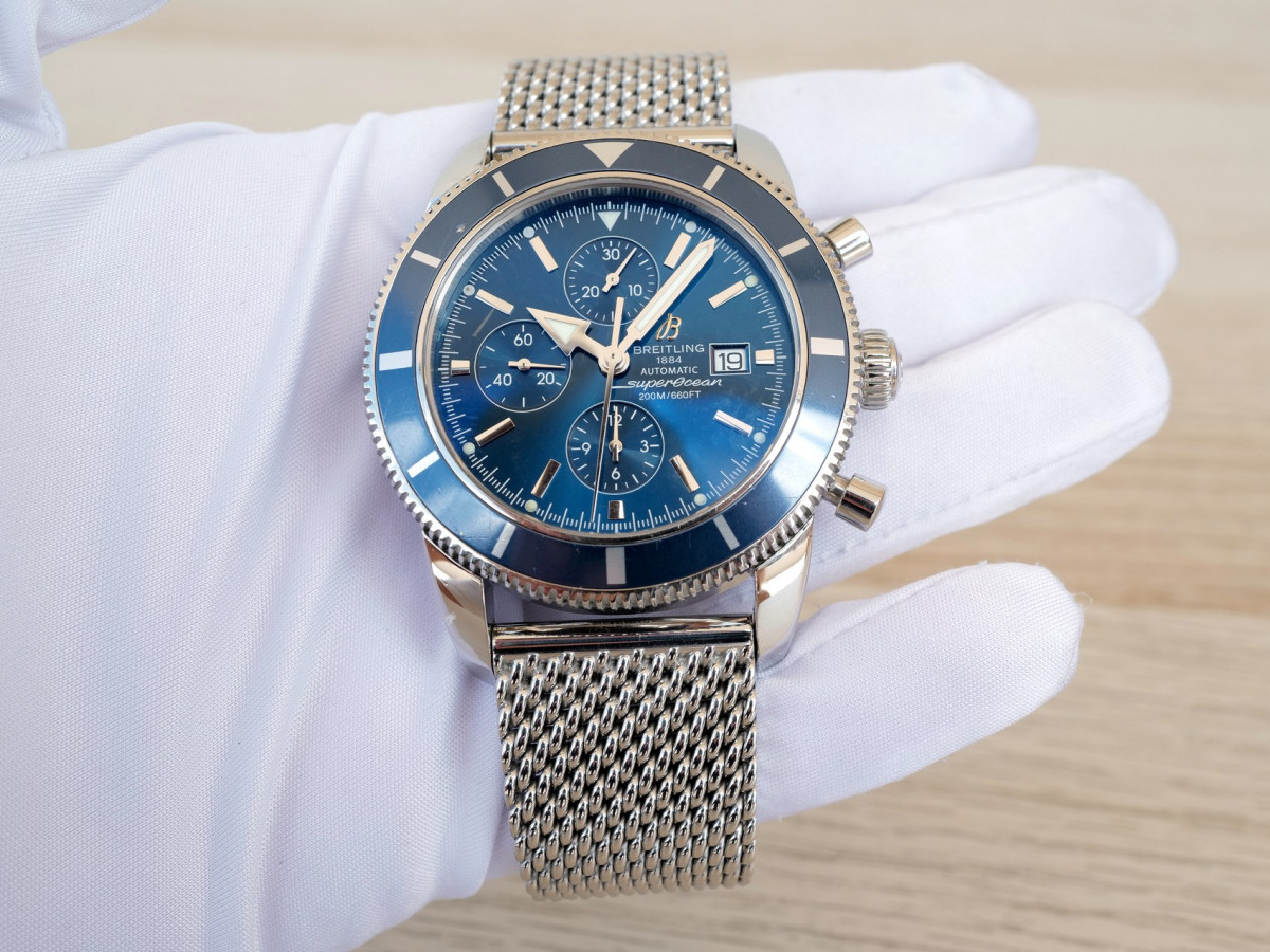 Швейцарський годинник Breitling Superocean Heritage Chronograph 46mm Blue Dial