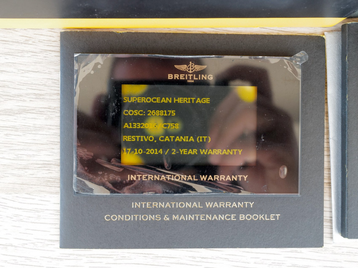 Швейцарський годинник Breitling Superocean Heritage Chronograph 46mm Blue Dial