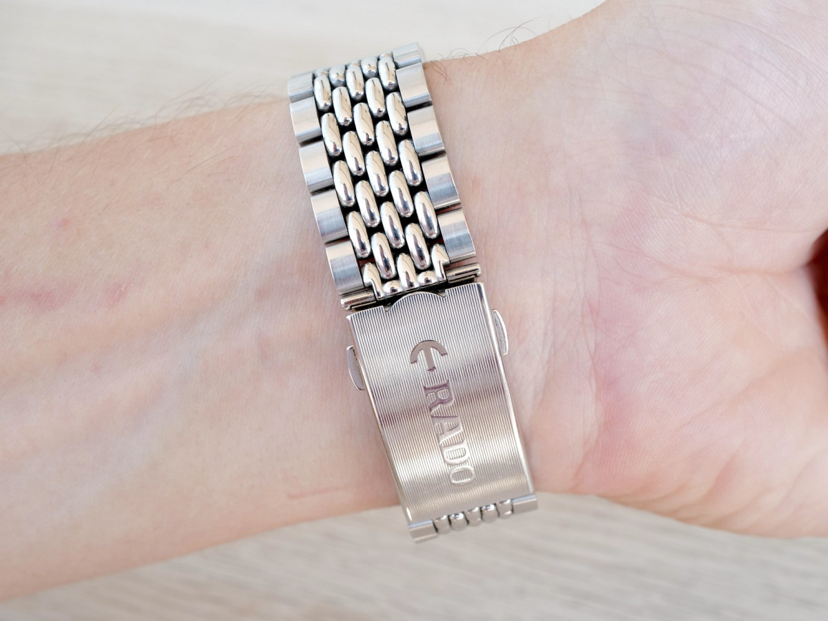 Швейцарський годинник Rado Captain Cook Blue Ceramic